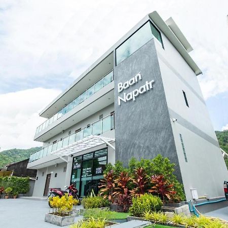 OYO 259 Baan Napatr Hotel Pantai Bang Tao Bagian luar foto