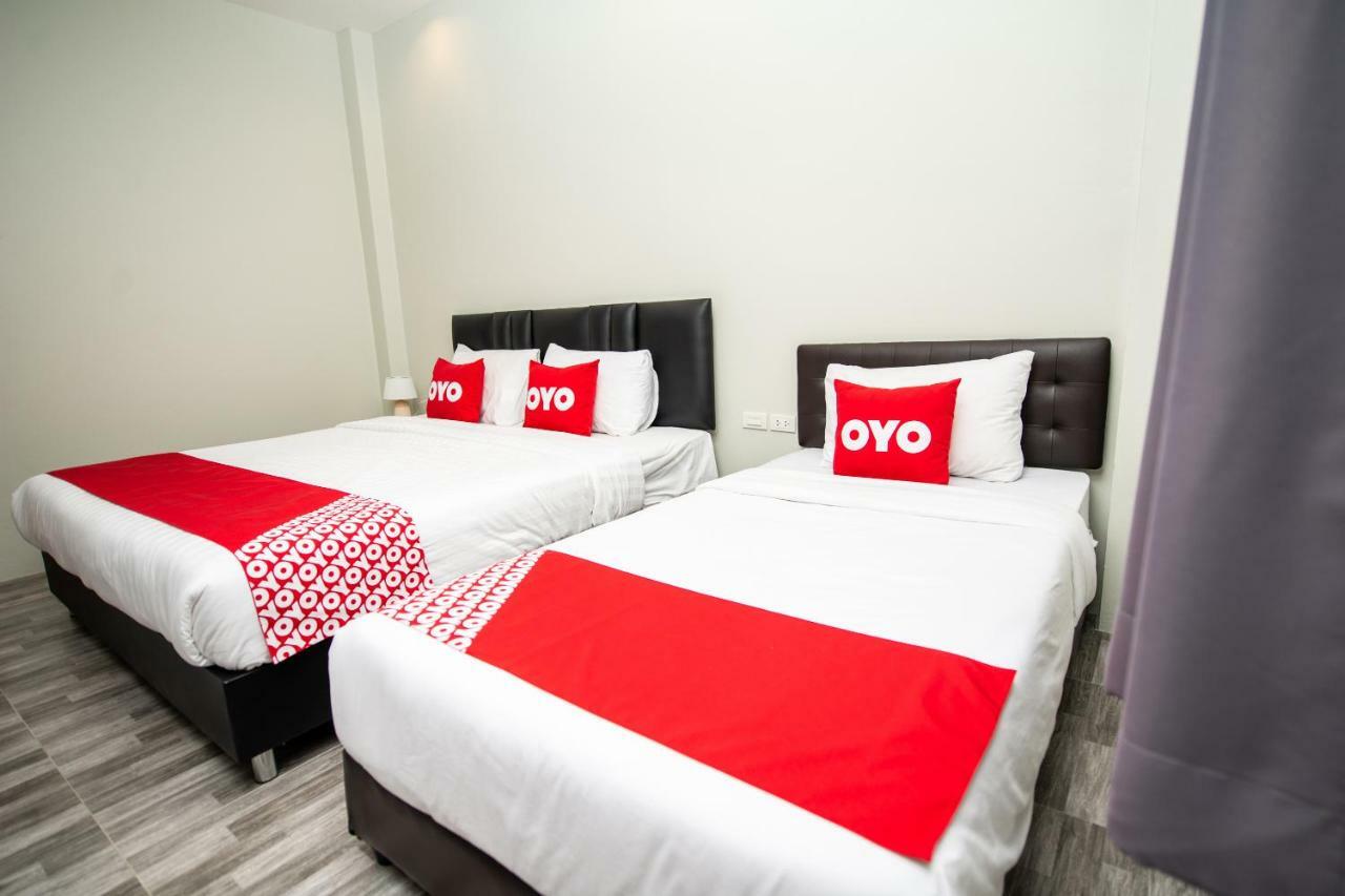 OYO 259 Baan Napatr Hotel Pantai Bang Tao Bagian luar foto