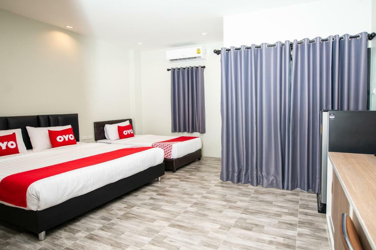 OYO 259 Baan Napatr Hotel Pantai Bang Tao Bagian luar foto