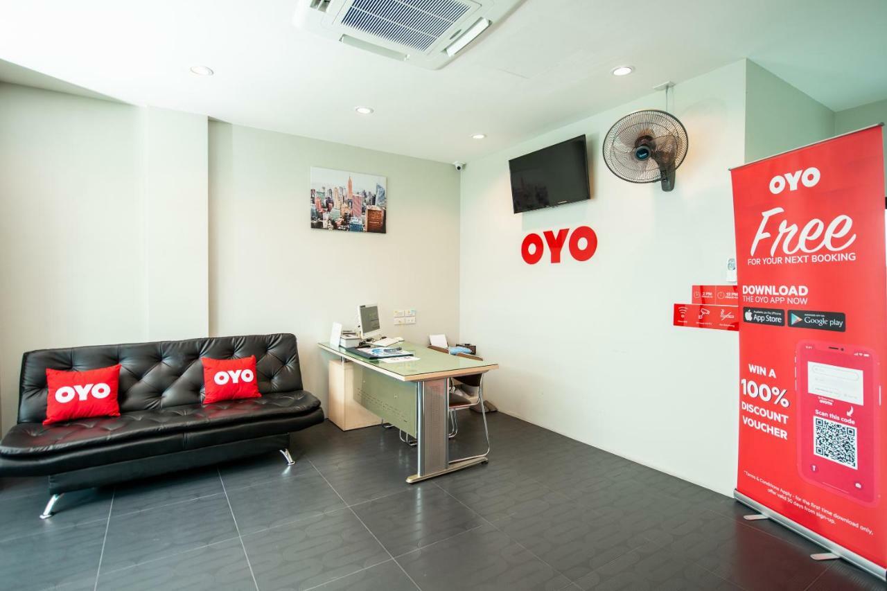 OYO 259 Baan Napatr Hotel Pantai Bang Tao Bagian luar foto